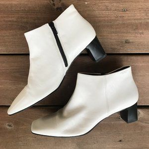 Vagabond Ebba White Leather Ankle Boot with Narrow Heel - White / US 10